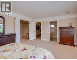 Family room - 2286 Hazelton Pl, Saanich, BC V8N5C3 Photo 12
