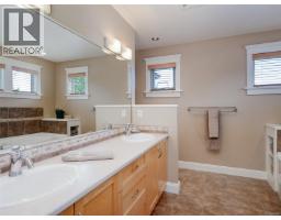 Dining room - 2286 Hazelton Pl, Saanich, BC V8N5C3 Photo 14