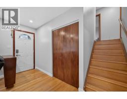 3pc Bathroom - 1032 Mayland Drive Ne, Calgary, AB T2E6C6 Photo 8
