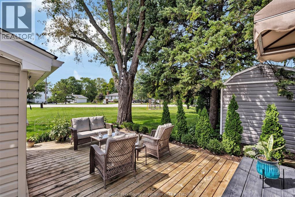 3 ROBIN CRESCENT - 21