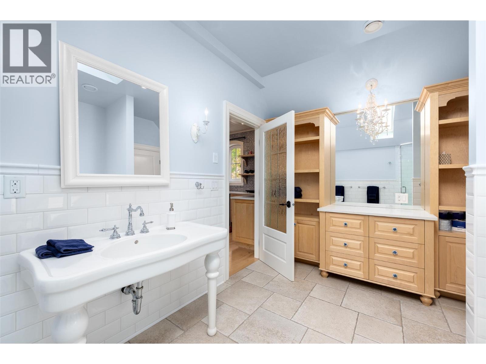 6688 Monck Park Road - Image 76