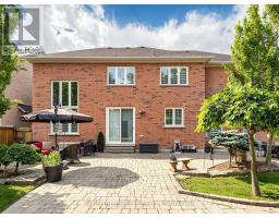 32 Lake Forest Drive, Richmond Hill, ON L4E0B2 Photo 34