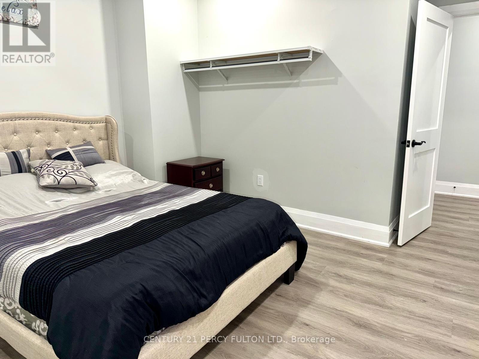 12 Chesney Crescent — photo 10