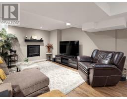 32 Lake Forest Drive, Richmond Hill, ON L4E0B2 Photo 29