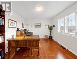 32 Lake Forest Drive, Richmond Hill, ON L4E0B2 Photo 27
