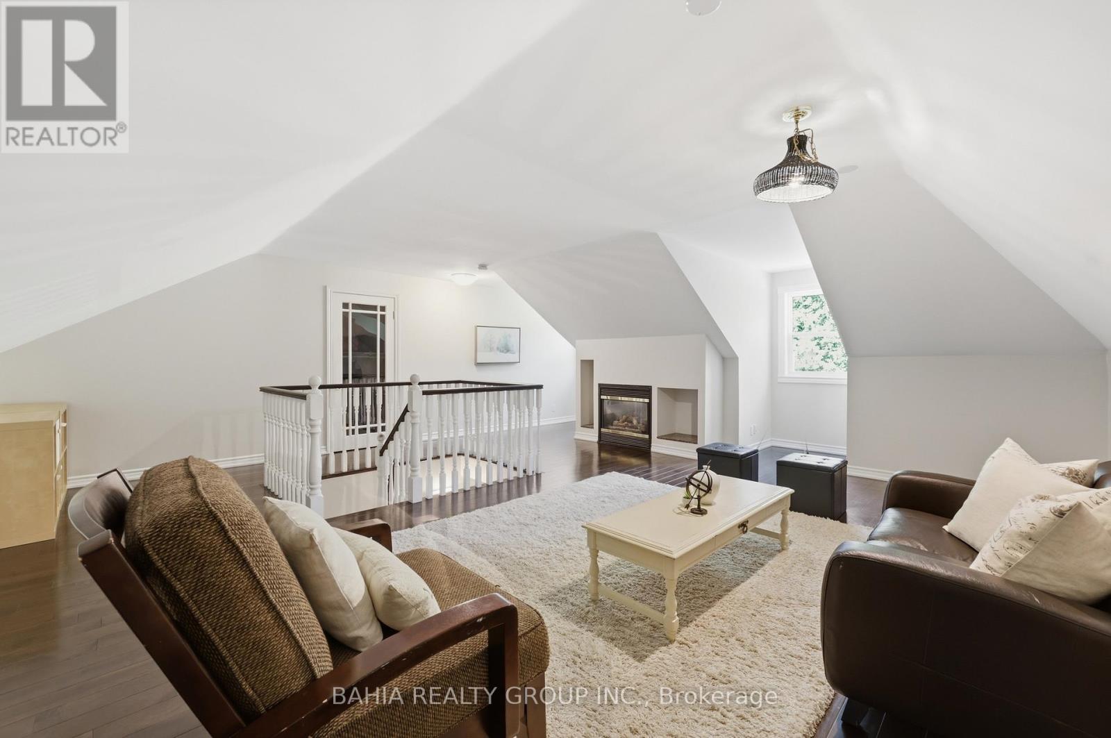 8663 WOOD CLOSE - Image 26