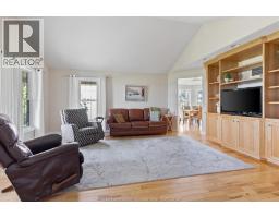 Living room - 1936 Lakeshore Road 123, Woodslee, ON N0R1V0 Photo 14