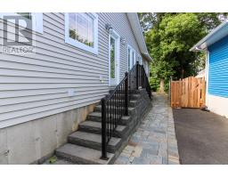 32 London Road thumbnail 31