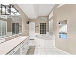 15 Hudsons Bay Trail Unit# 305, Kamloops, BC V2C6S6 Photo 30