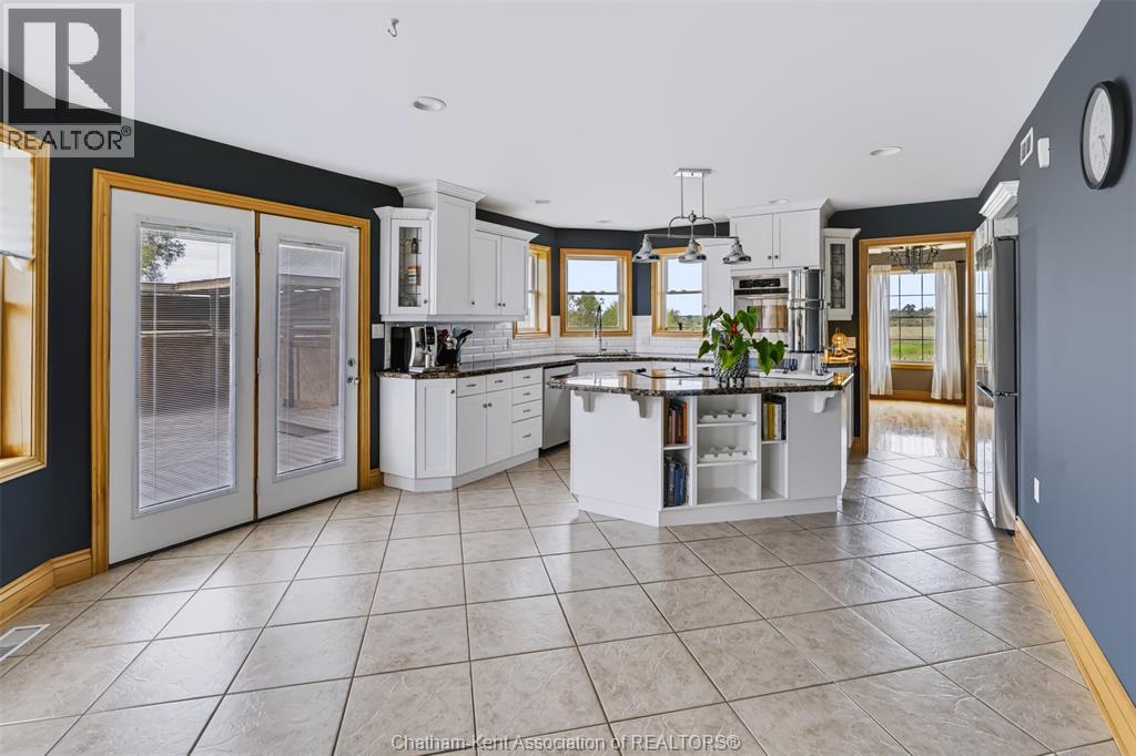 1951 Brigden ROAD - 13