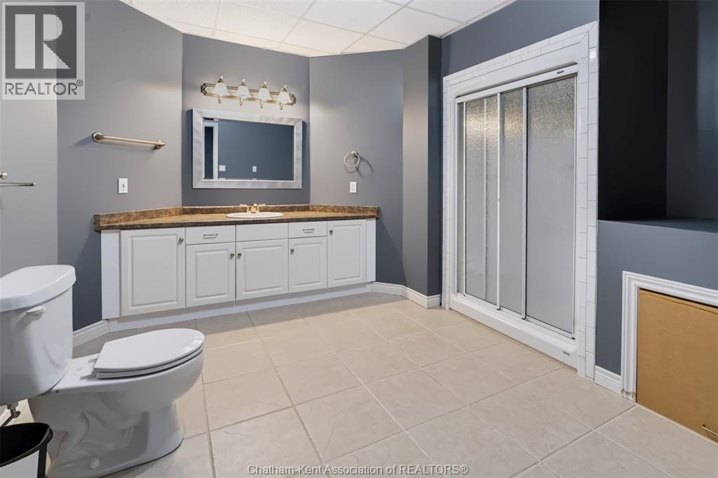 1951 Brigden ROAD - 38