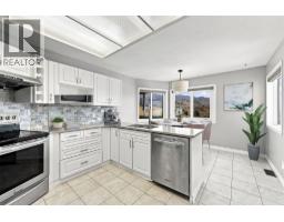 2pc Bathroom - 15 Hudsons Bay Trail Unit# 305, Kamloops, BC V2C6S6 Photo 12
