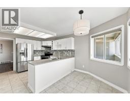 15 Hudsons Bay Trail Unit# 305, Kamloops, BC V2C6S6 Photo 16