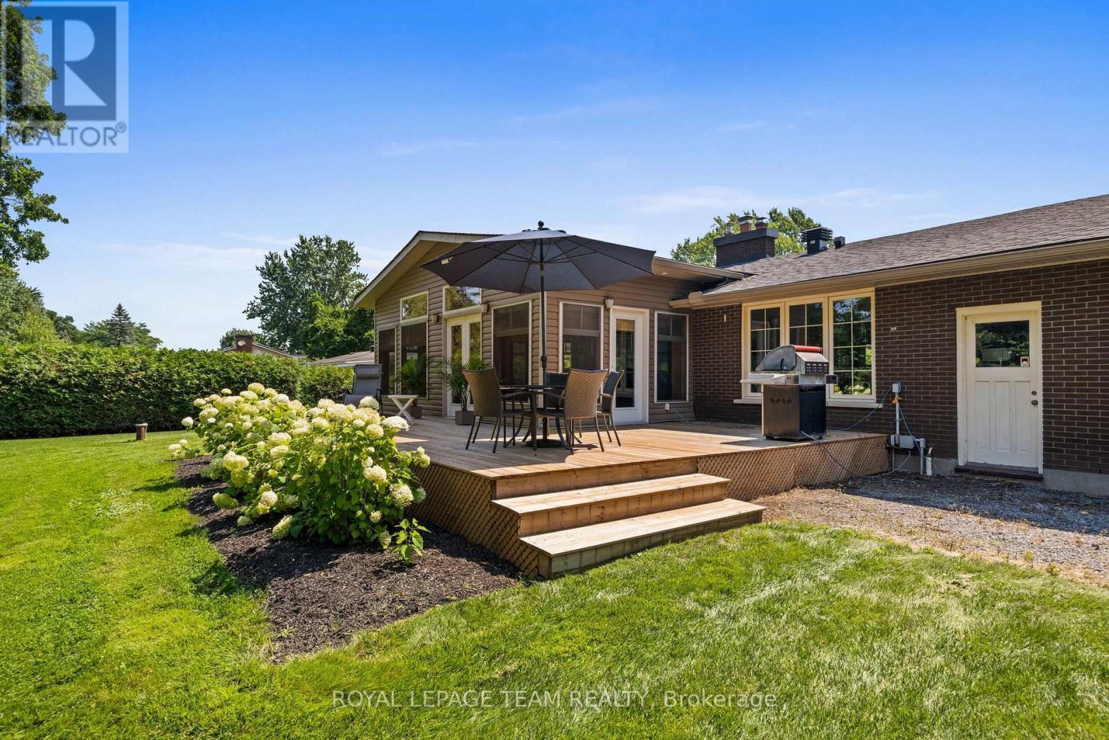 1279 FAIRWAY DRIVE - 38