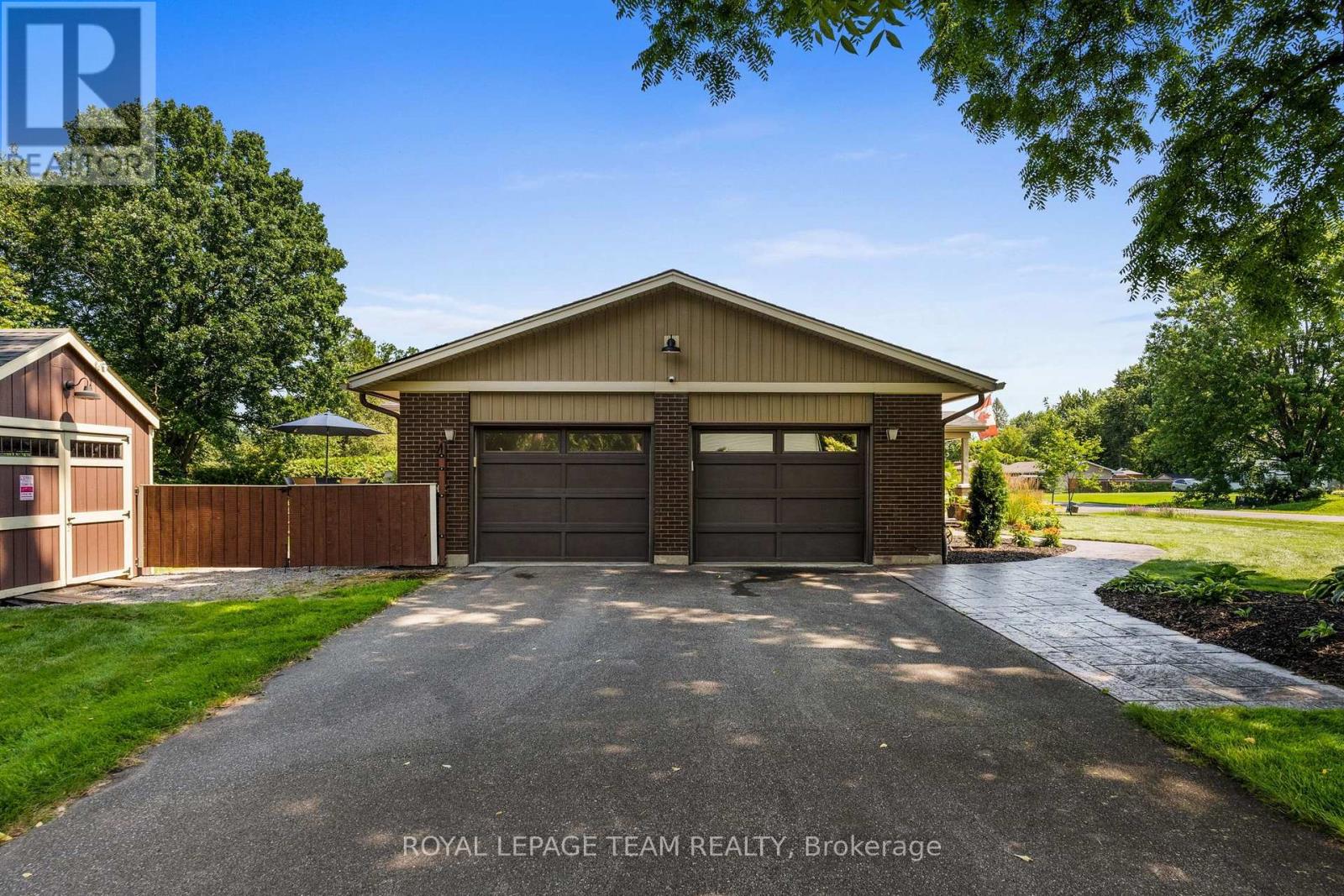 1279 FAIRWAY DRIVE - 45
