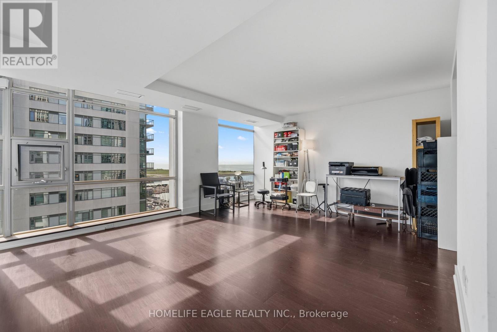 #805 637 LAKE SHORE BOULEVARD W - 13