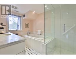 127 Roxborough Drive, Toronto, ON M4W1X5 Photo 23