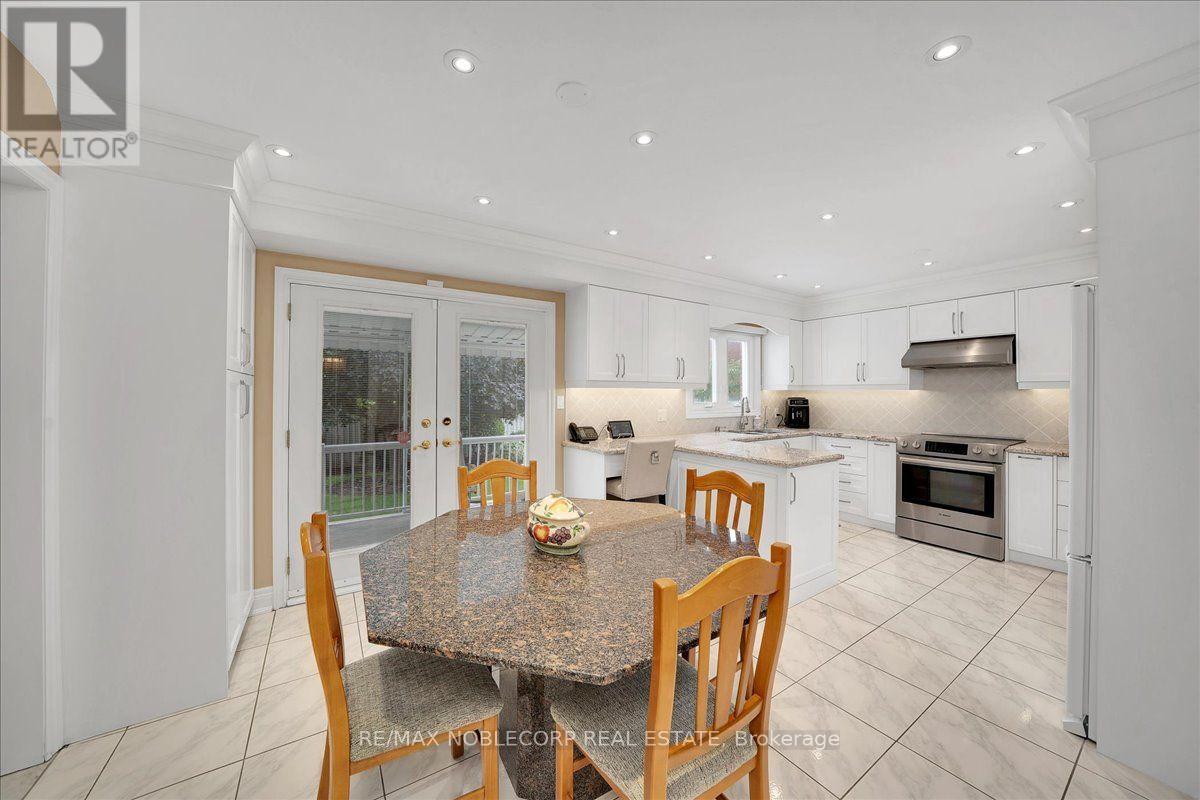 109 WIGWOSS DRIVE - 11