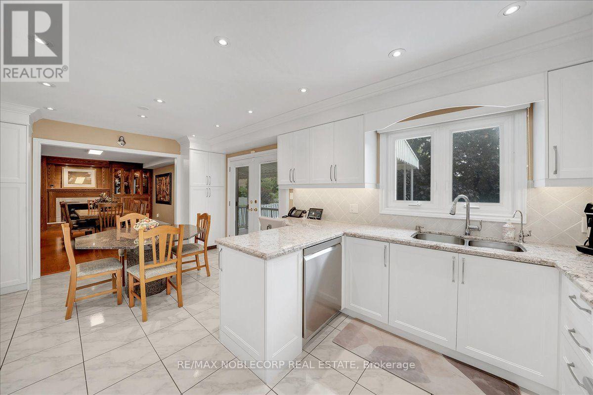 109 WIGWOSS DRIVE - 12