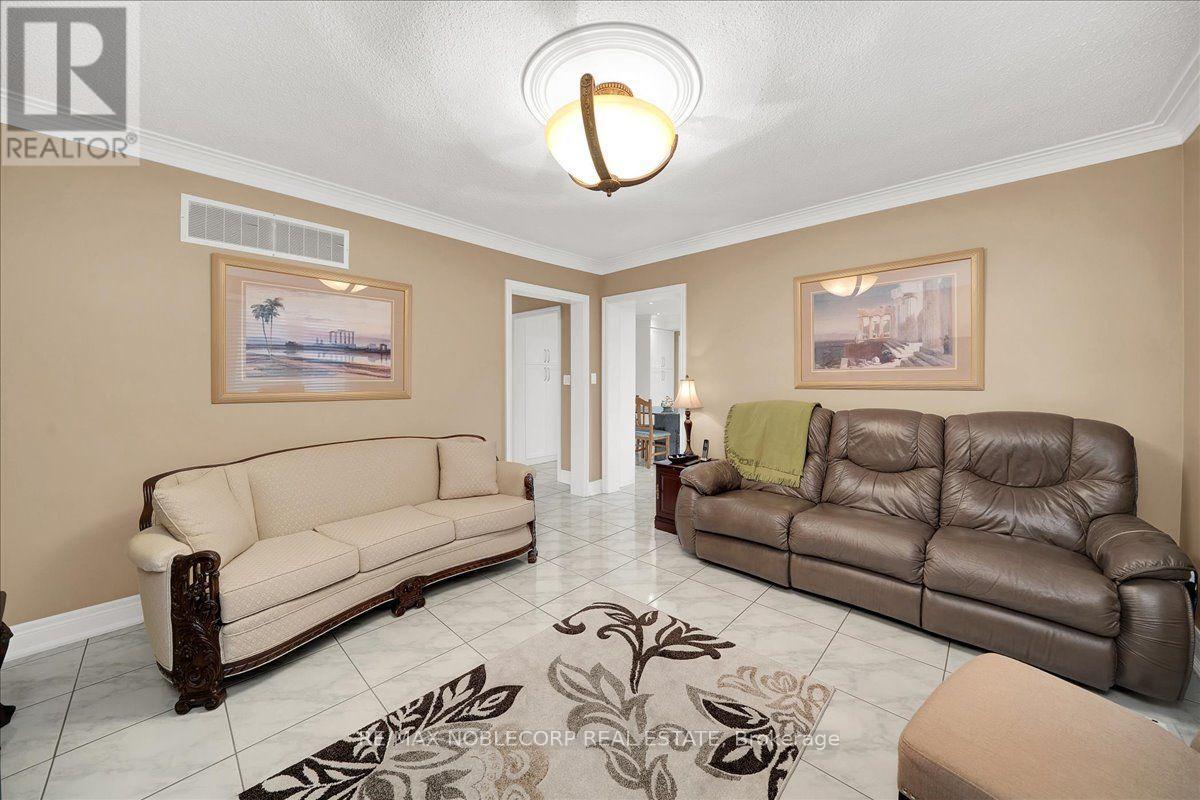 109 WIGWOSS DRIVE - 19