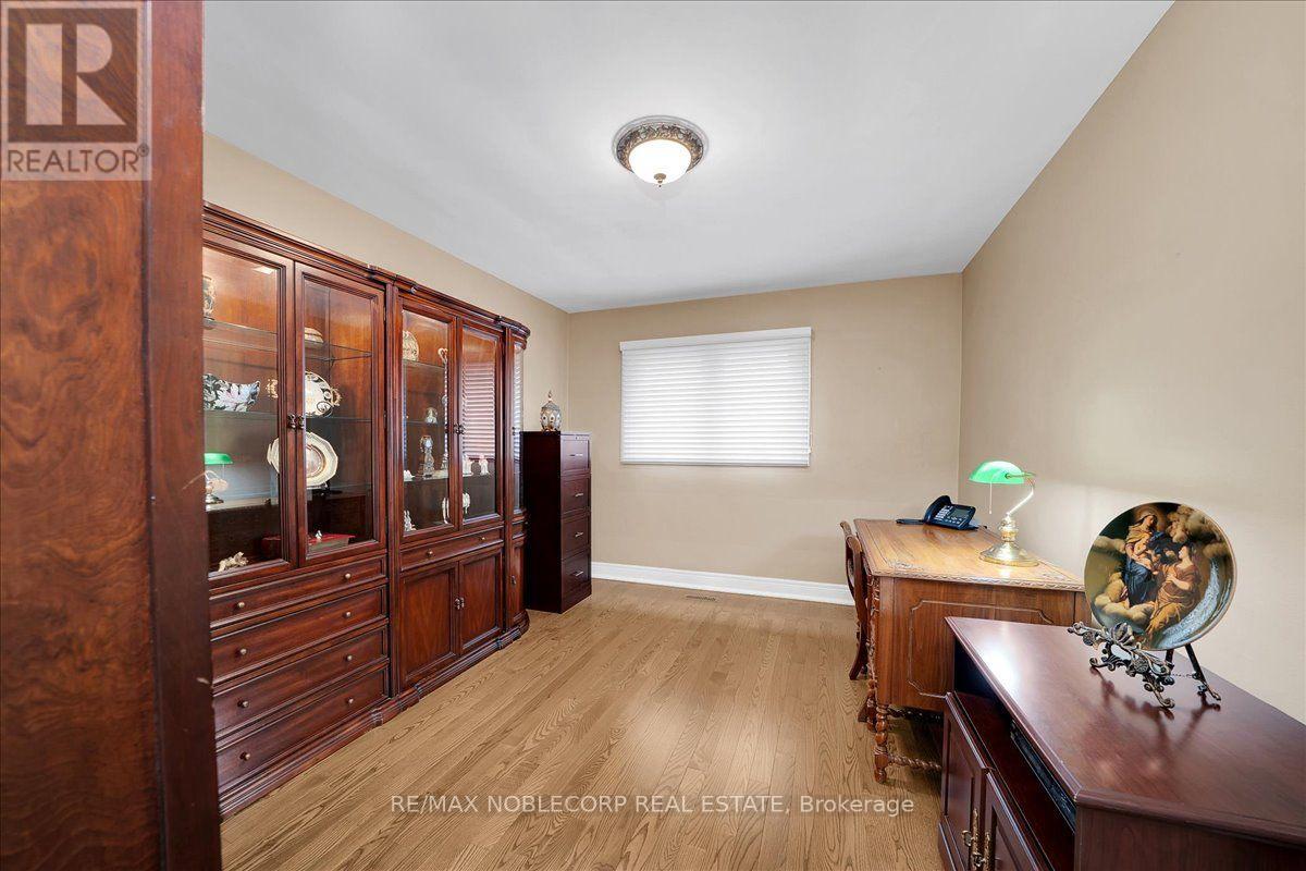 109 WIGWOSS DRIVE - 23