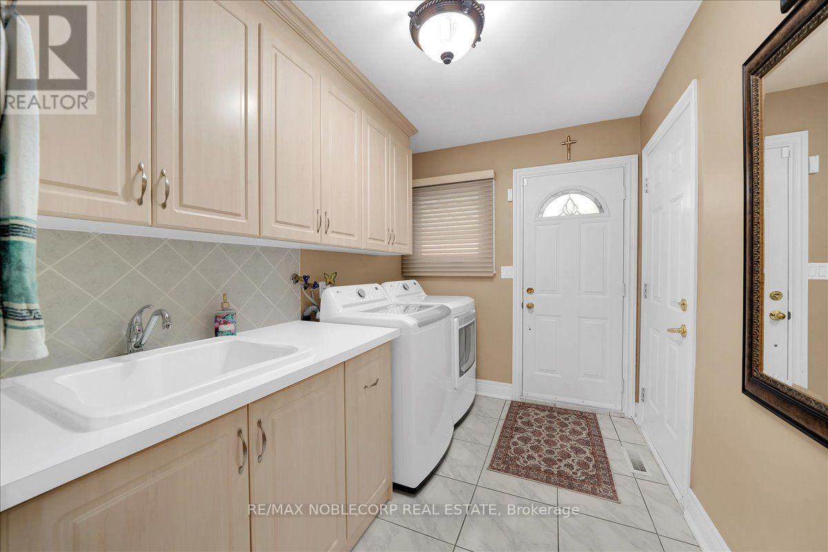 109 WIGWOSS DRIVE - 24
