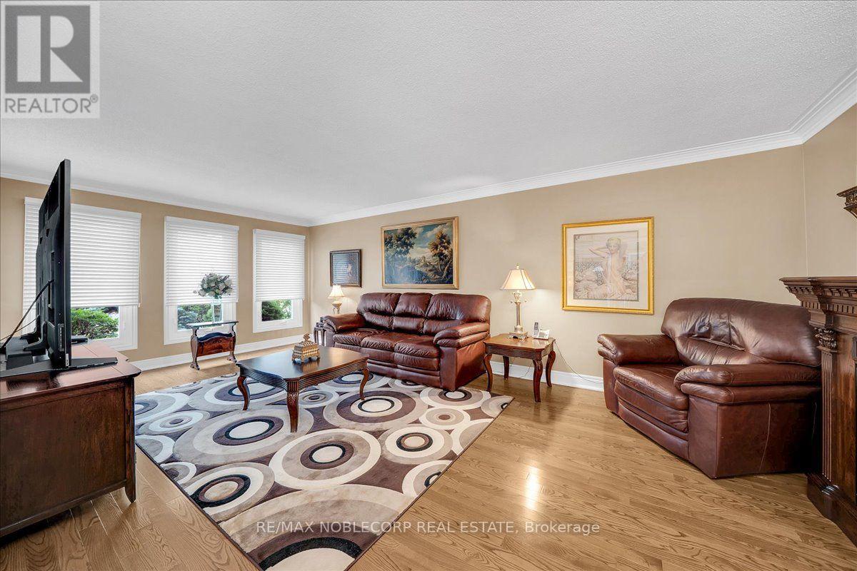 109 WIGWOSS DRIVE - 5