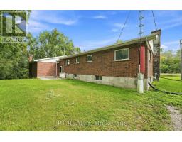 Bedroom 2 - 586 Hwy 47 Highway, Uxbridge, ON L9P1R1 Photo 6