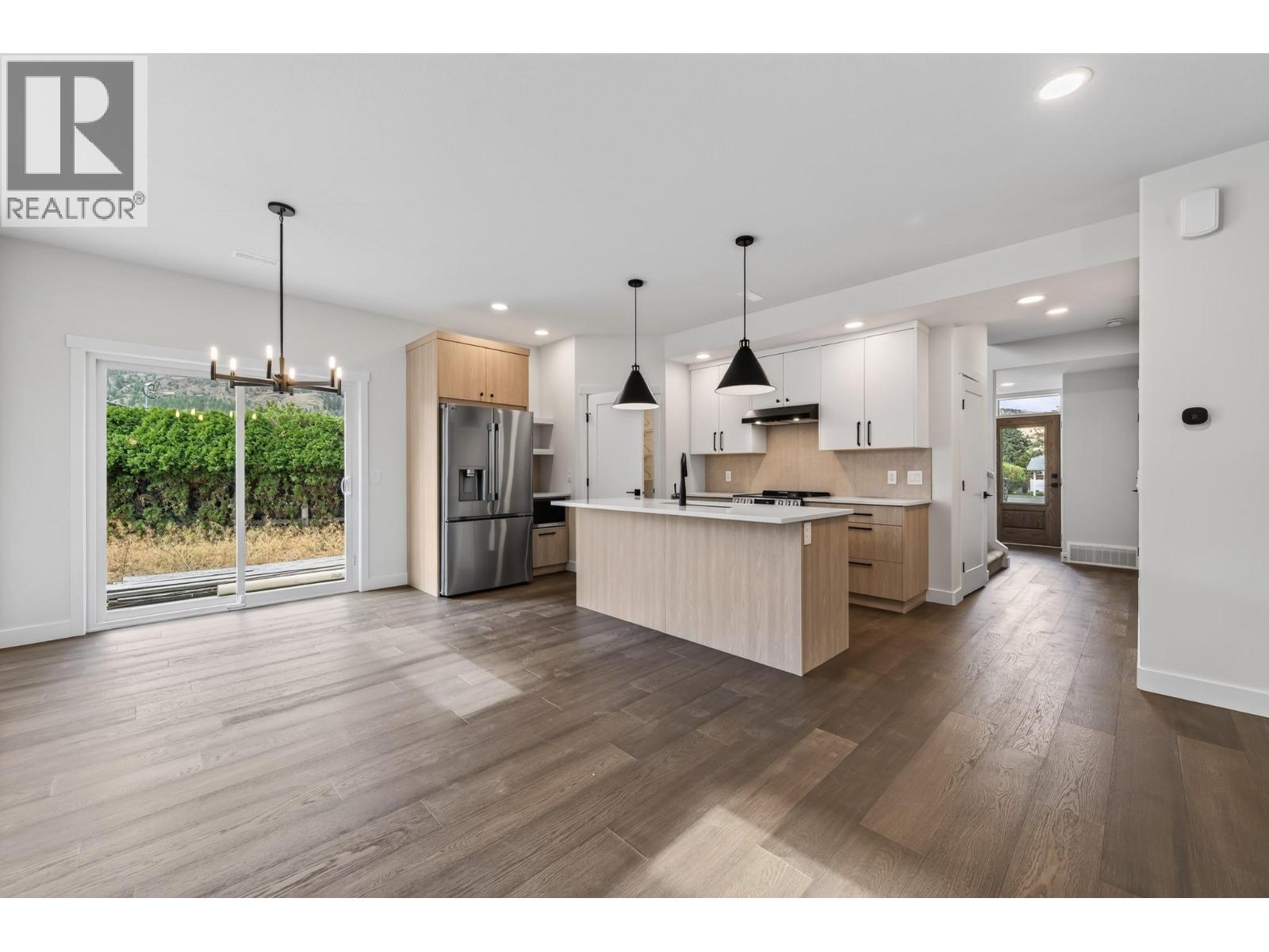 723 LYNE Road - Image 5