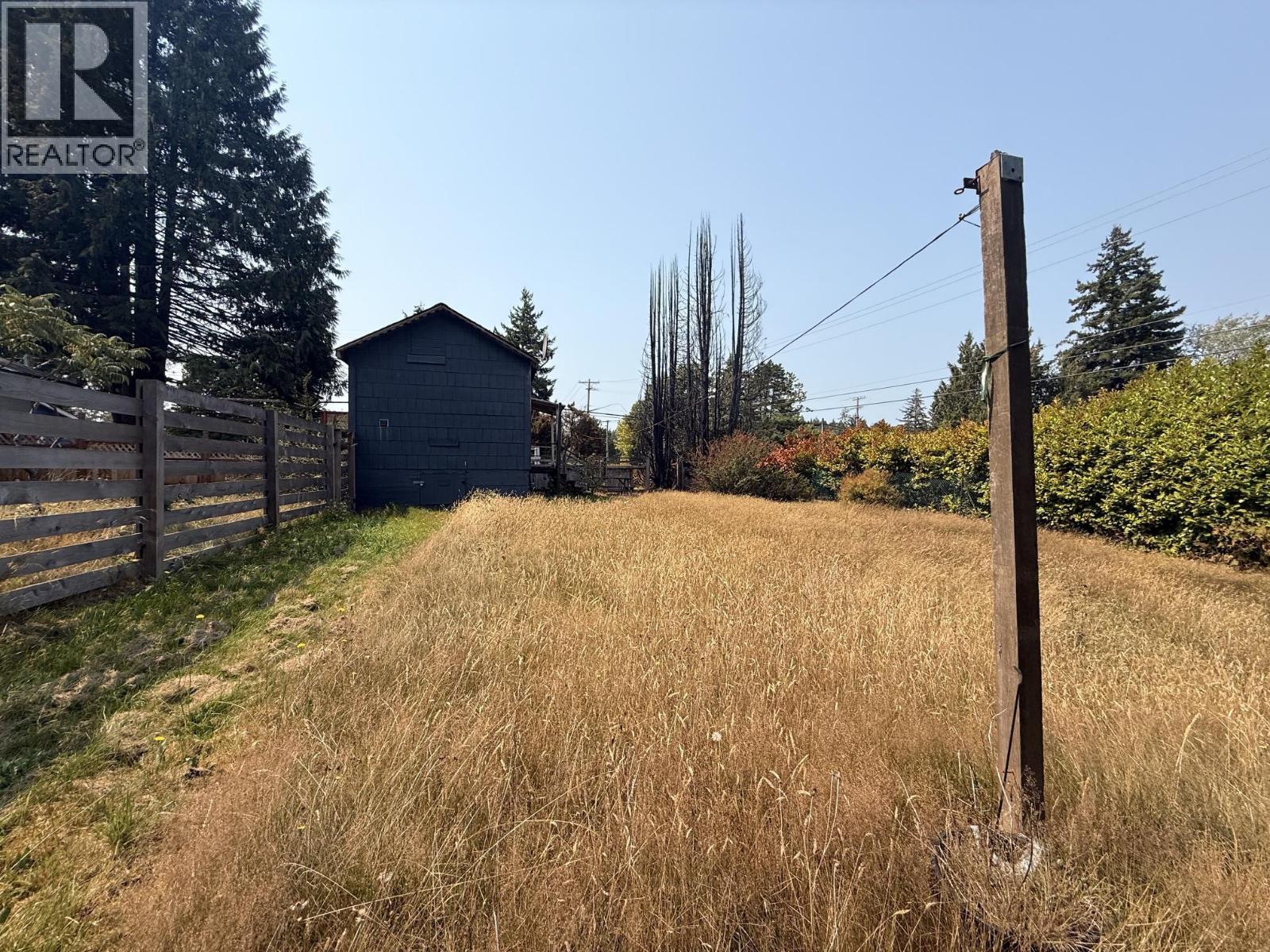 5694 WHARF AVENUE, Sechelt — photo 4