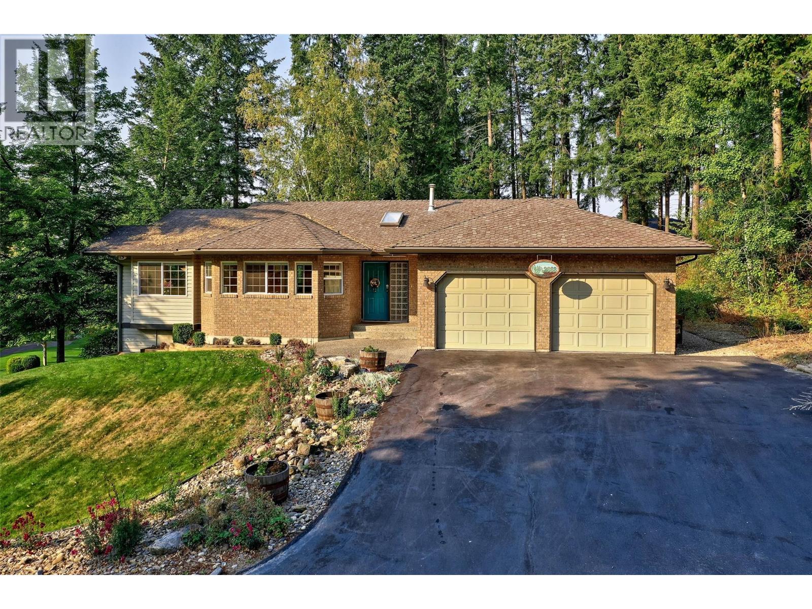 2668 Golf Course Drive, Blind Bay — photo 1