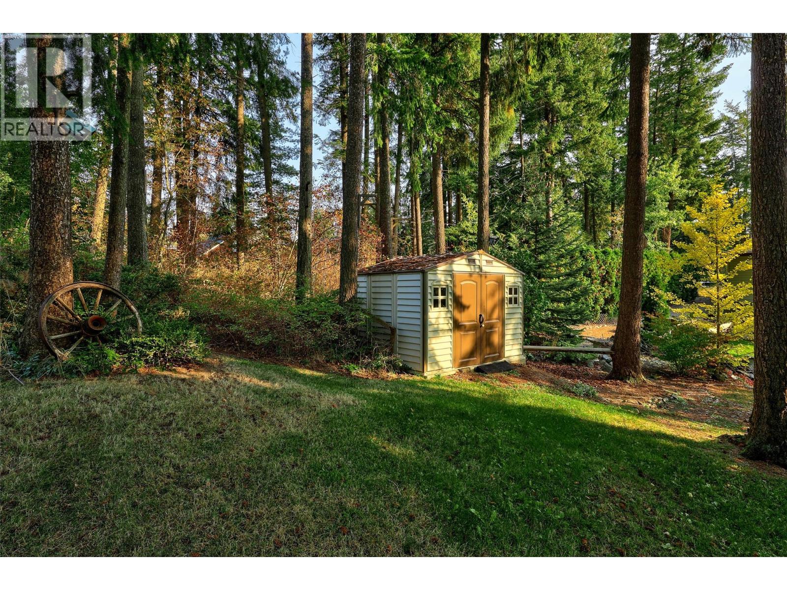 2668 Golf Course Drive - 32