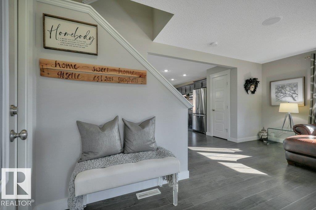 160 DESROCHERS GATE SW - 4