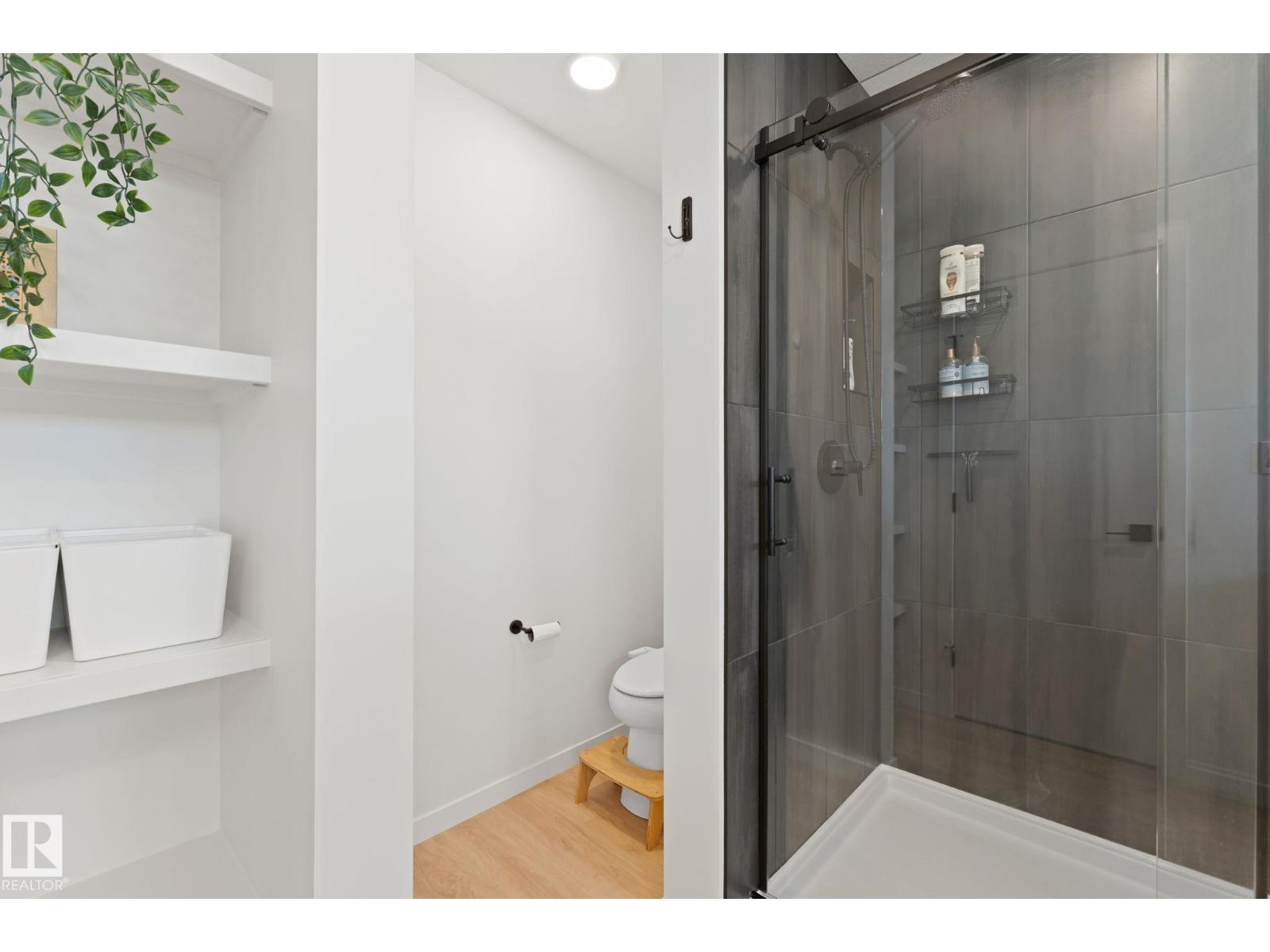 17355 99 ST NW - 43