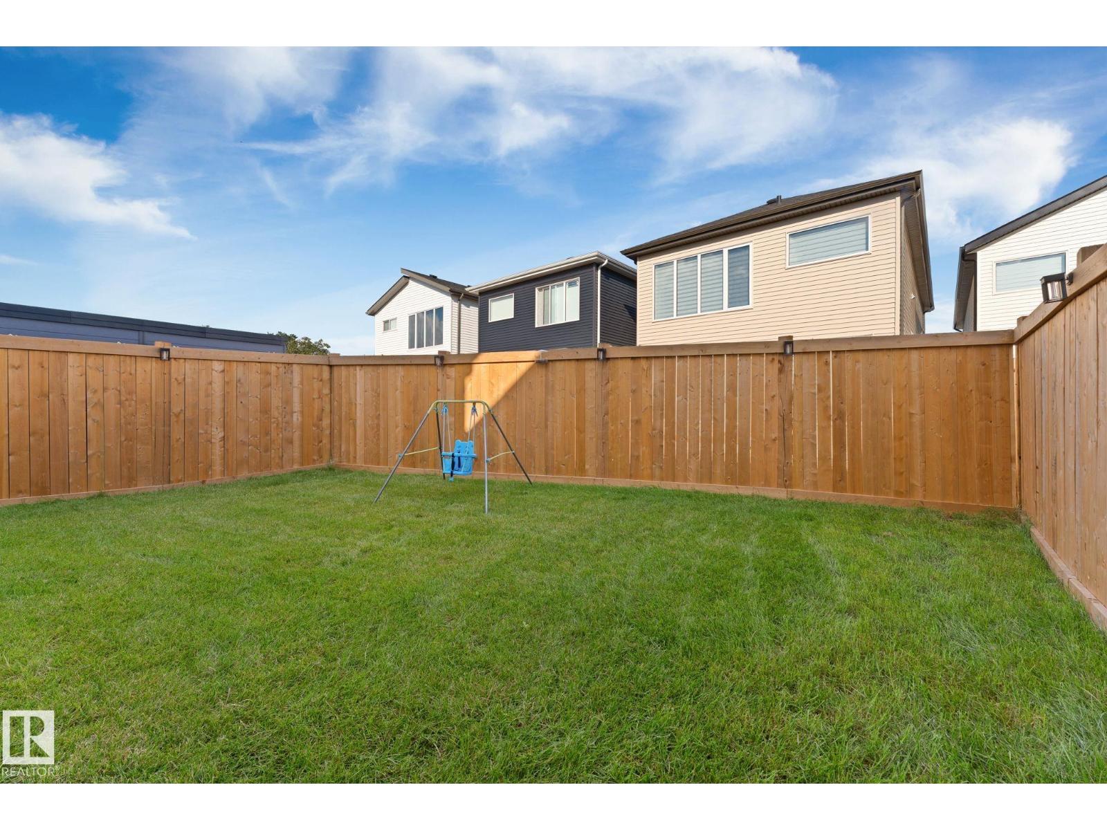 17355 99 ST NW - 48