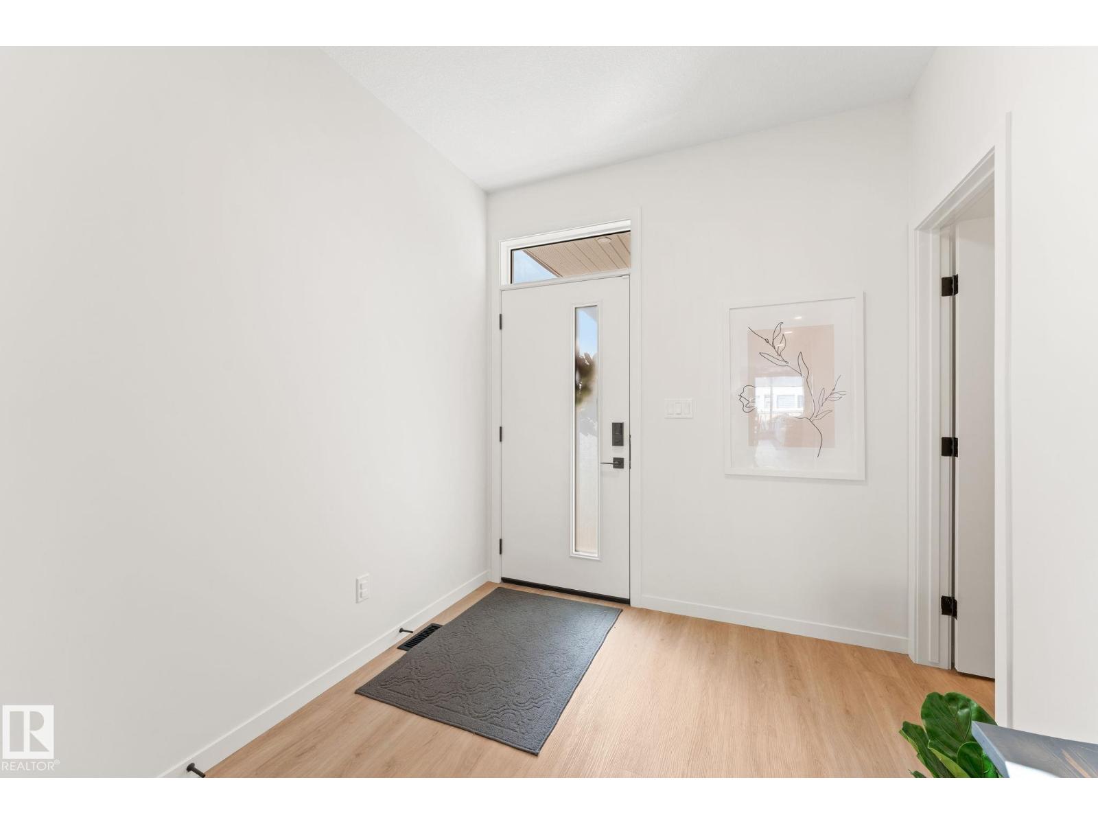 17355 99 ST NW - 5