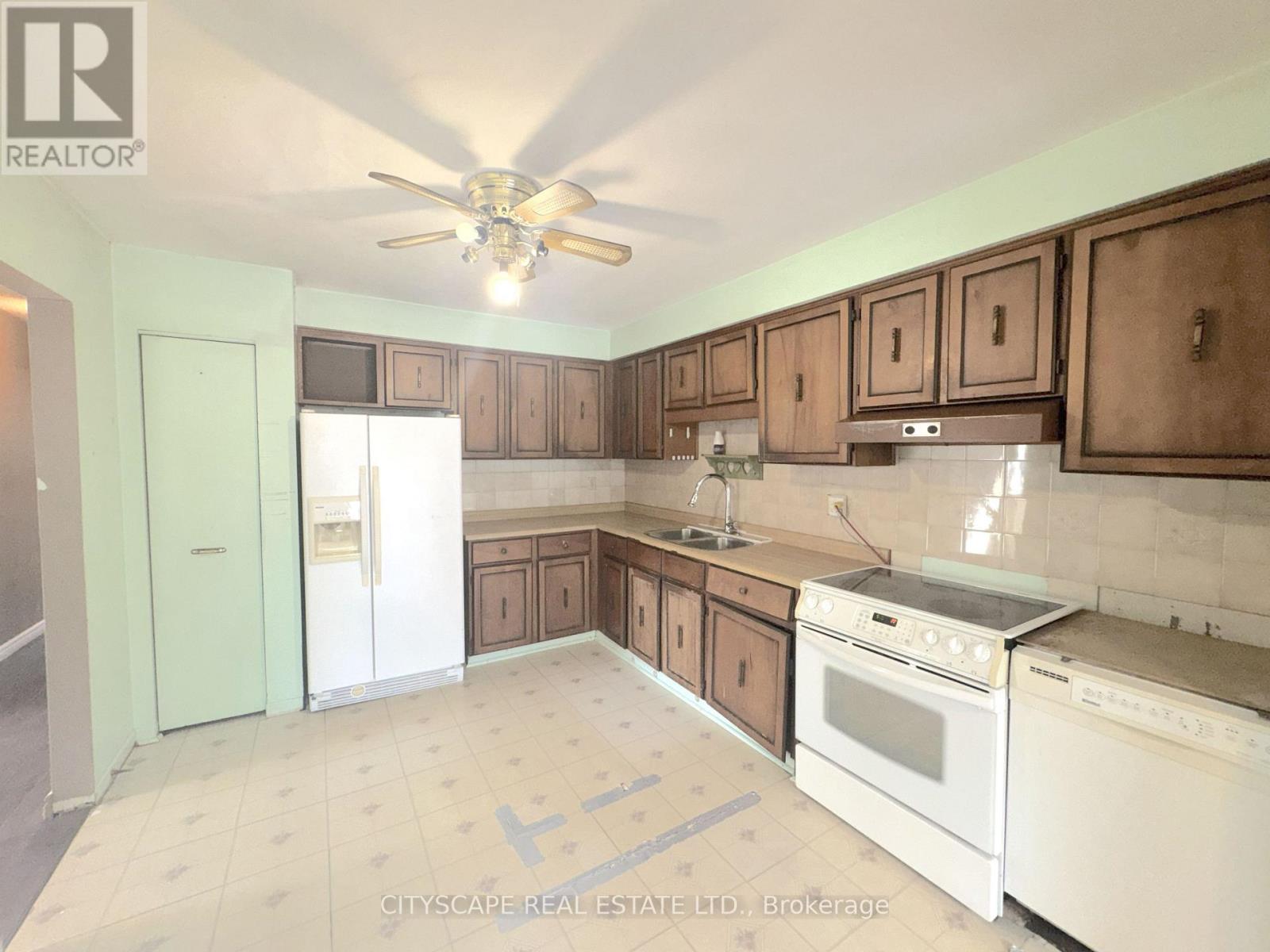 6087 FEATHERHEAD CRESCENT - 9