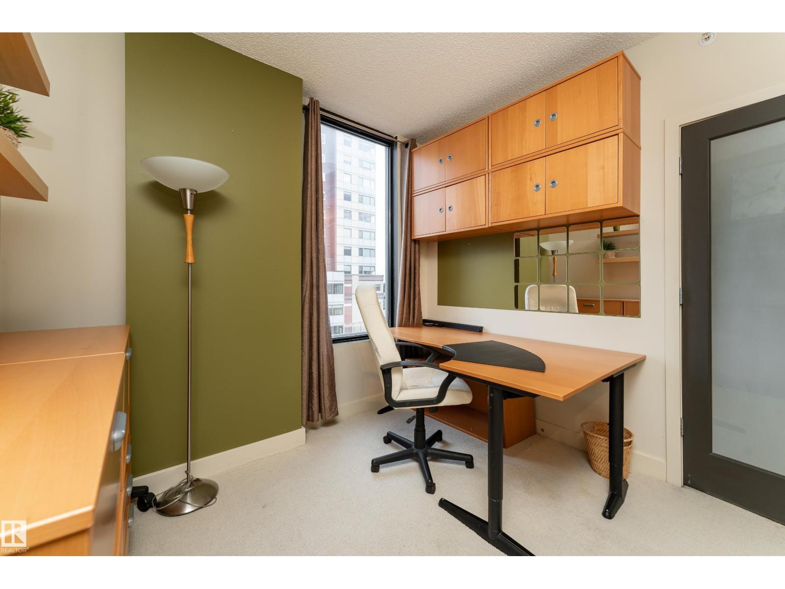#602 10028 119 ST NW - 16