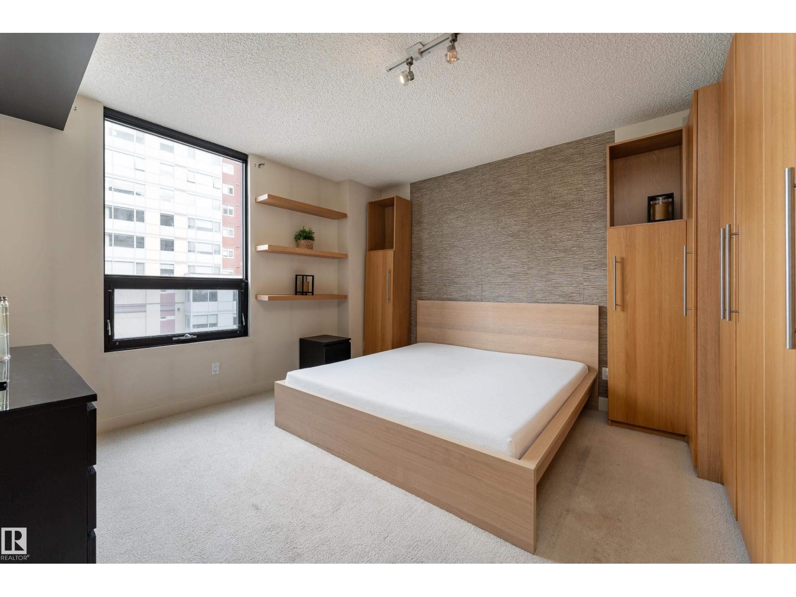 #602 10028 119 ST NW - 19