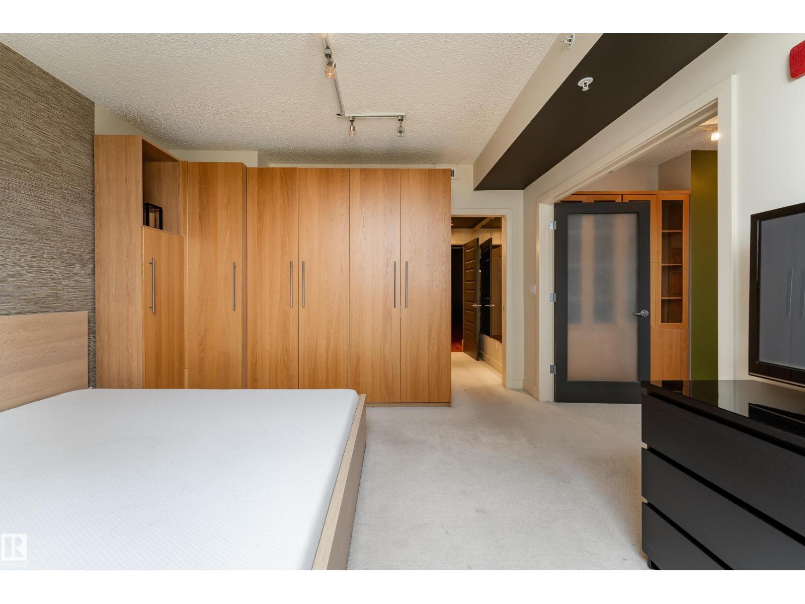 #602 10028 119 ST NW - Image 22