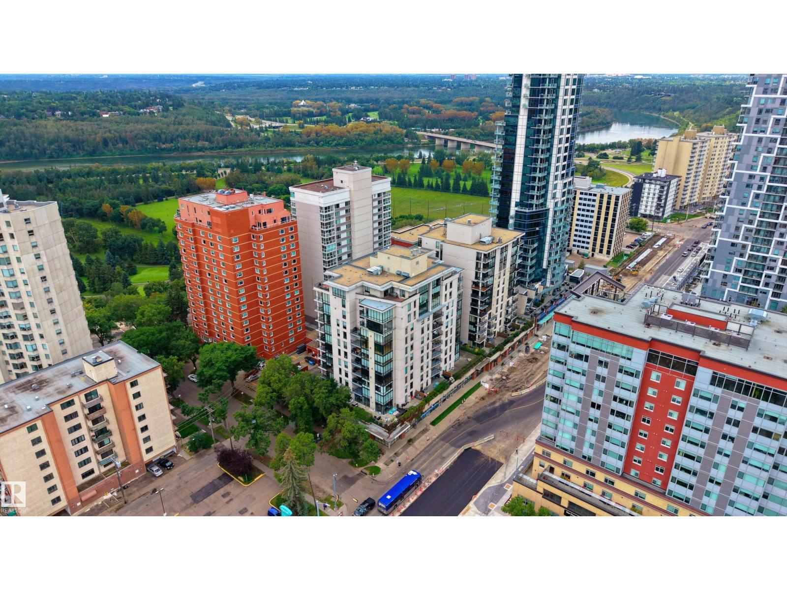 #602 10028 119 ST NW - Image 34