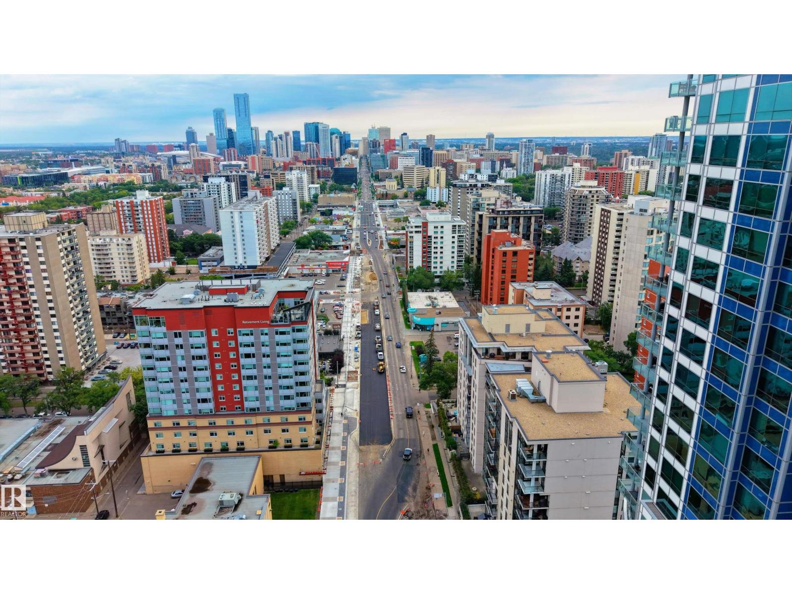 #602 10028 119 ST NW - Image 35