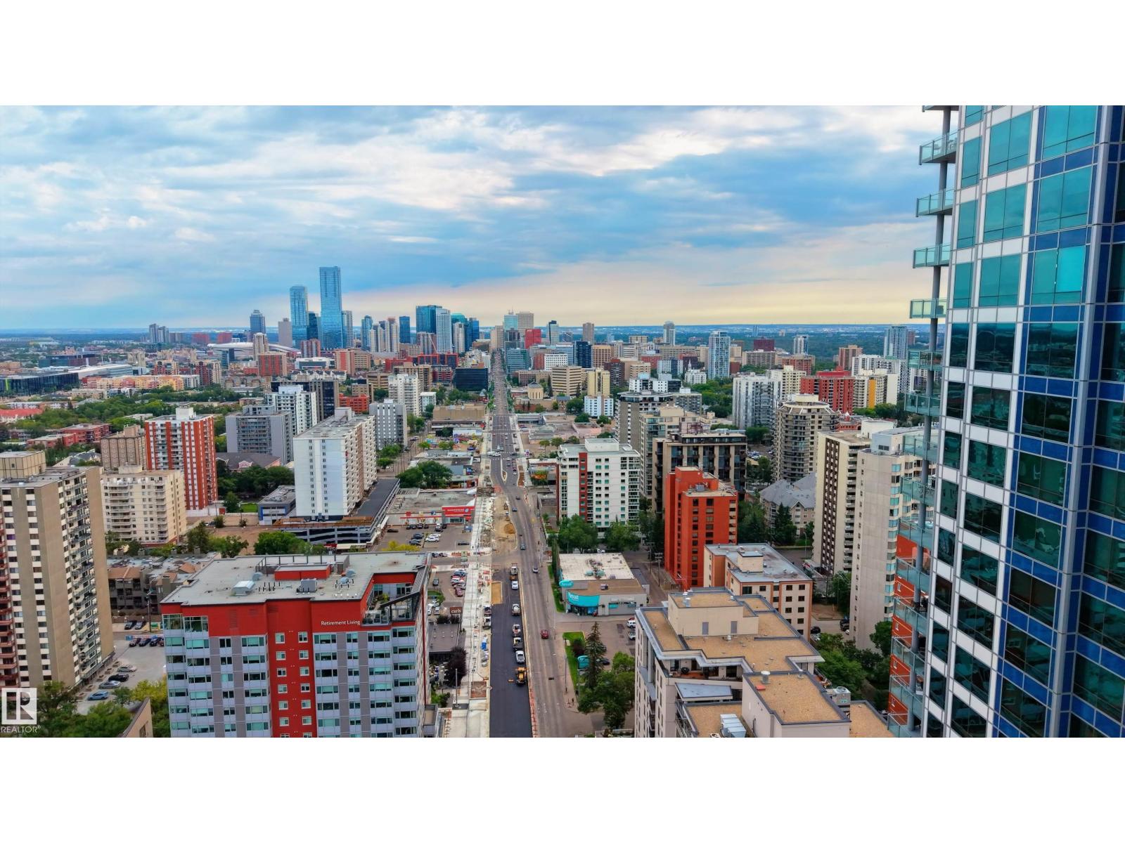 #602 10028 119 ST NW - Image 36