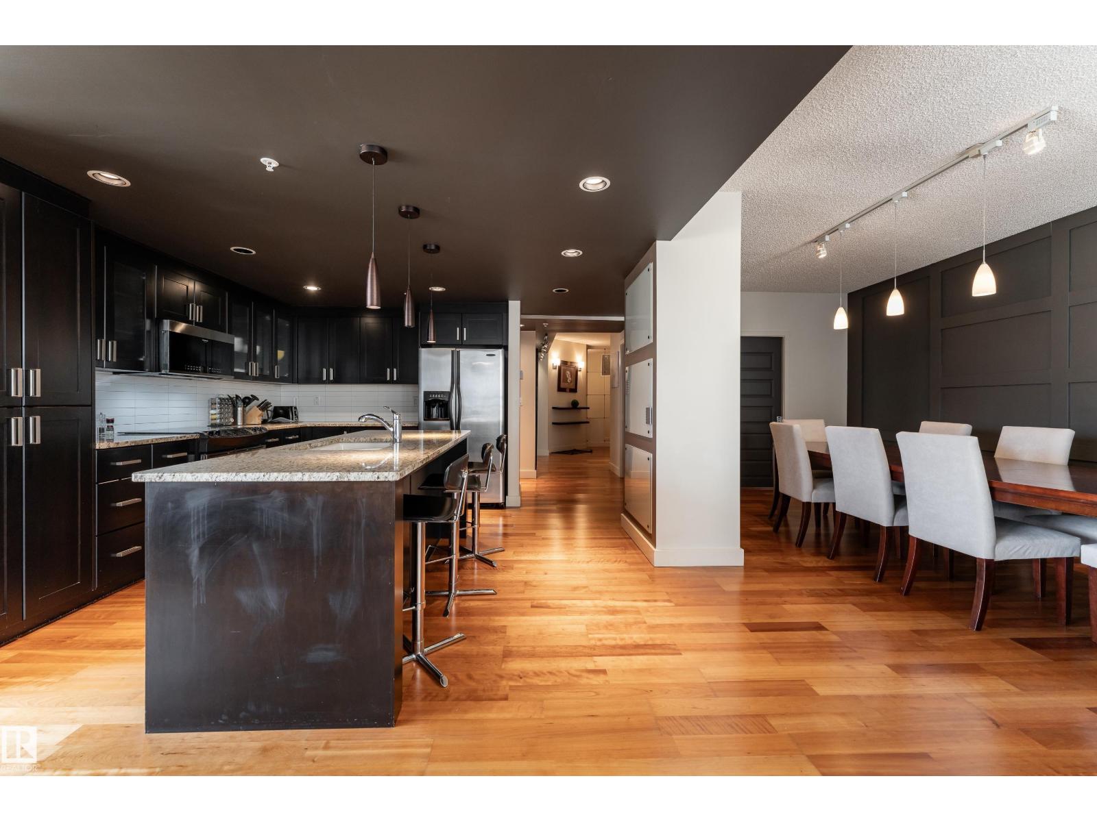 #602 10028 119 ST NW - 6