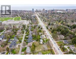 1489 Hurontario Street, Mississauga, ON L5G3H7 Photo 9