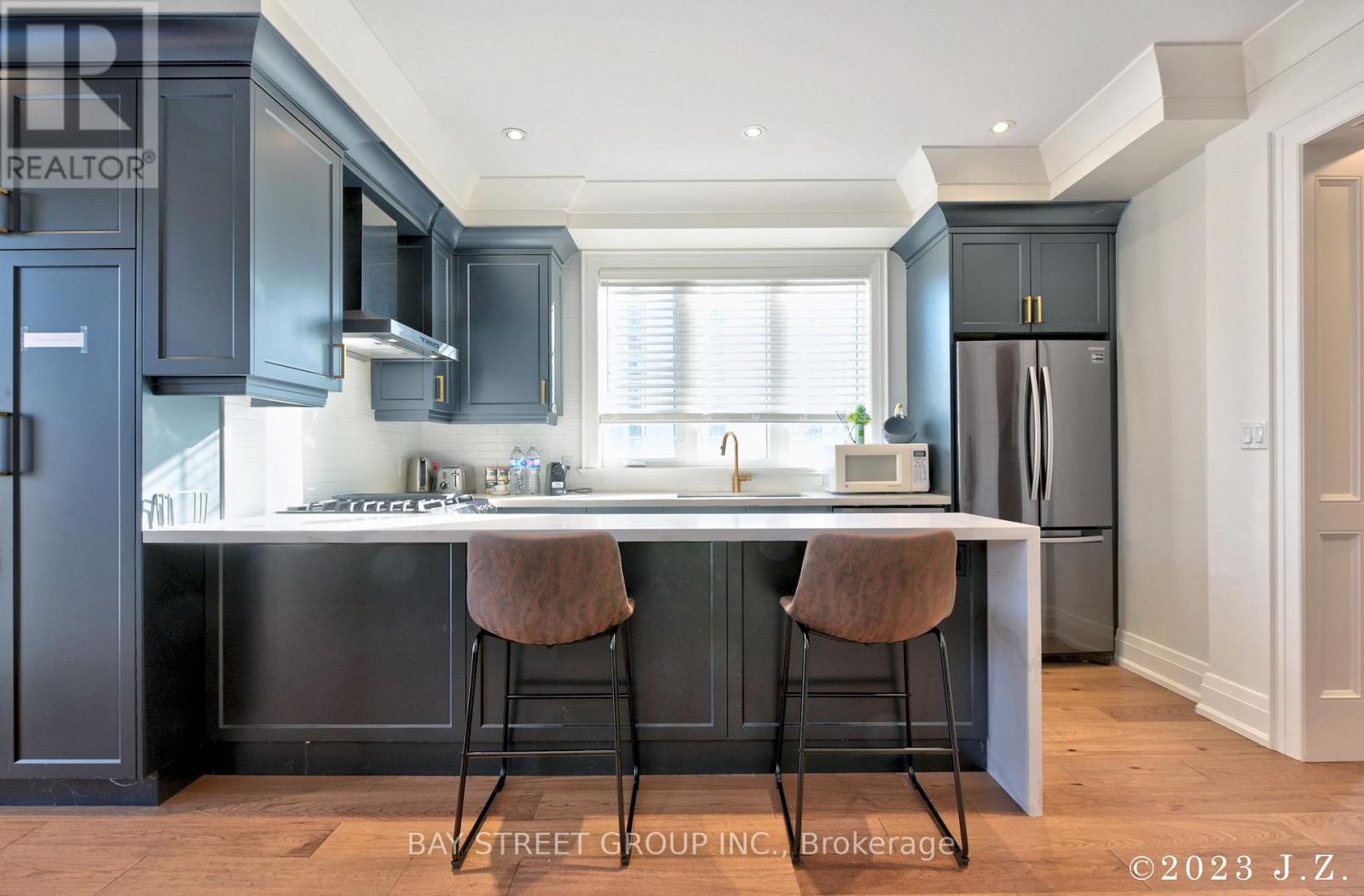 60 EMMETT AVENUE - 3