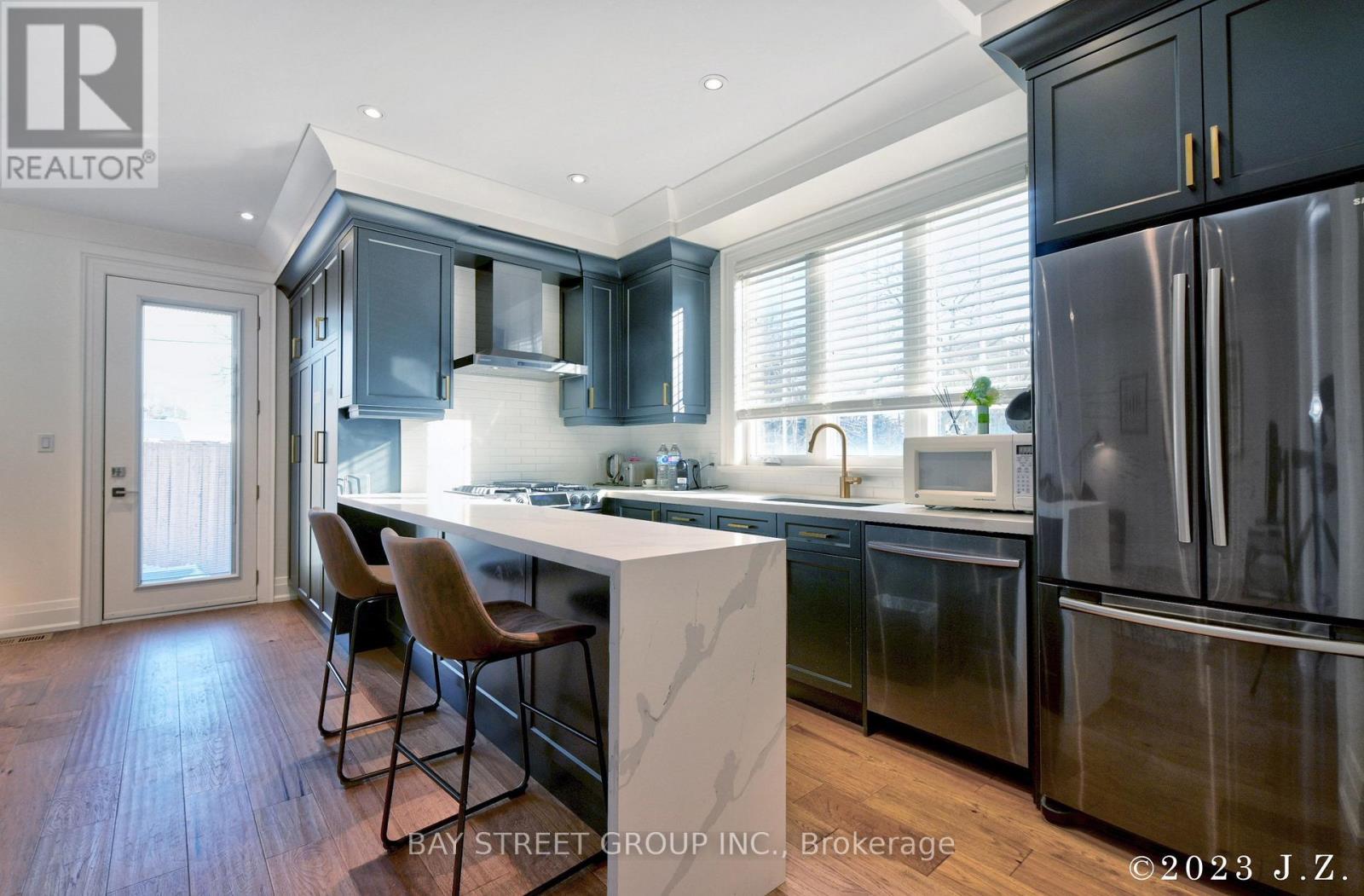 60 EMMETT AVENUE - 4