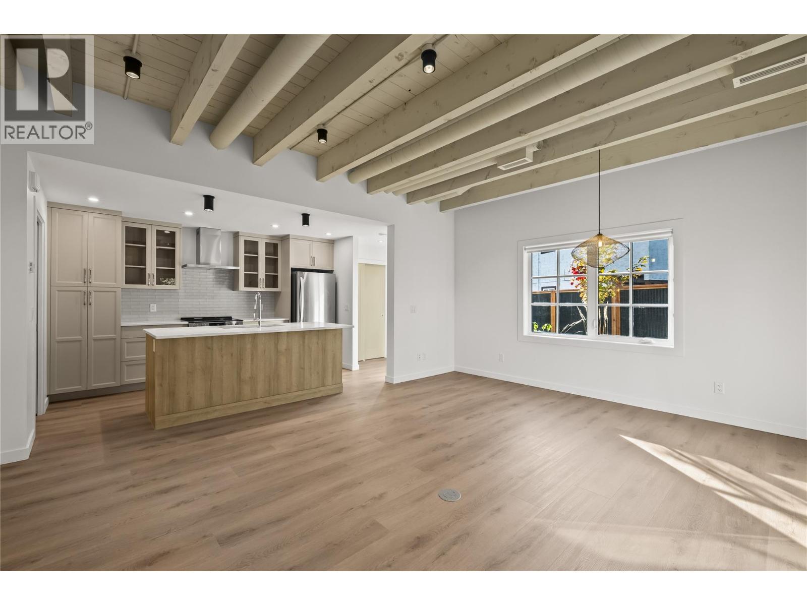 1 2957 Conlin Court, Kelowna