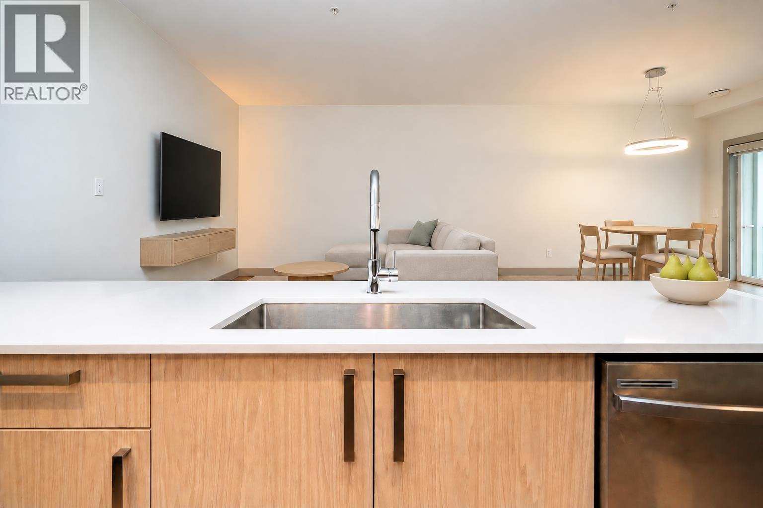 210 6968 ROYAL OAK AVENUE, Burnaby — photo 8