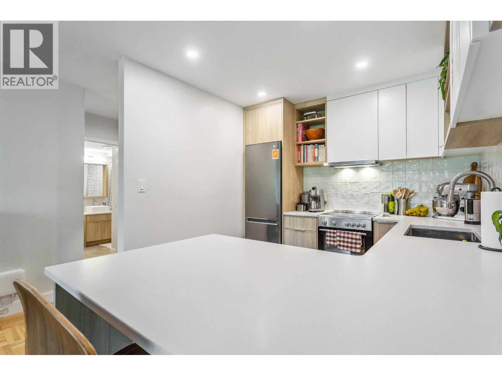 303 2469 CORNWALL AVENUE, Vancouver — photo 9